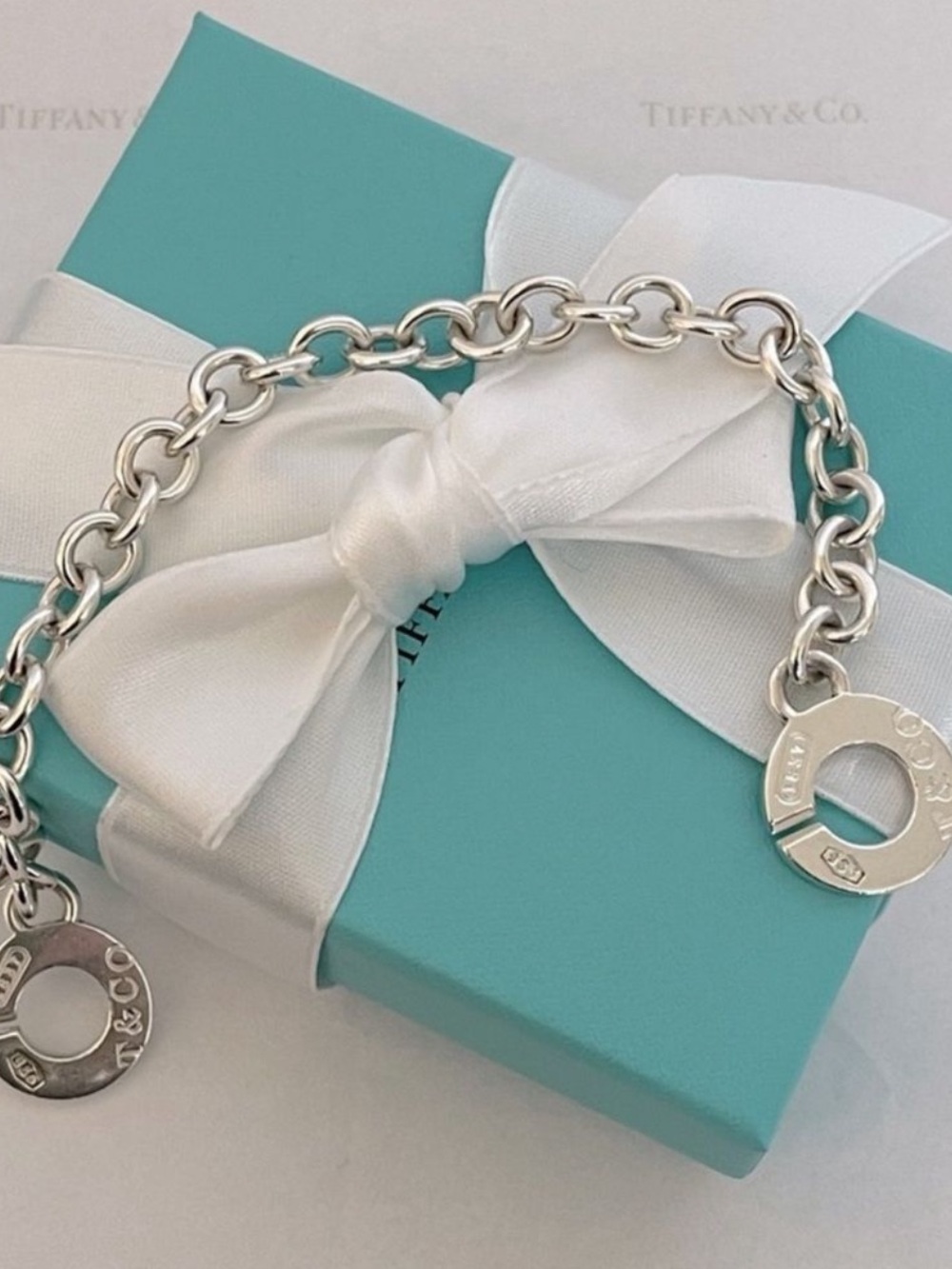 Tiffany & Co T&CO. 1837 Interlocking Circle Toggle Bracelet Sterling Silver 925 - Picture 5 of 10